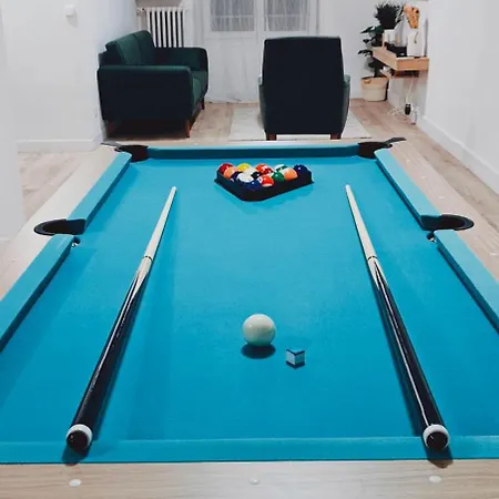 Kaylee Lounge * Le Mans